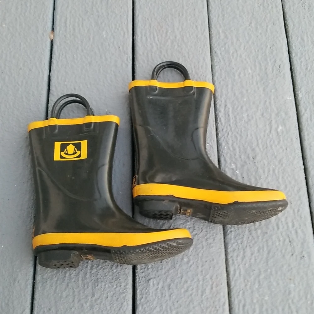 Boys Storm Chef steel shank black yellow rain boots